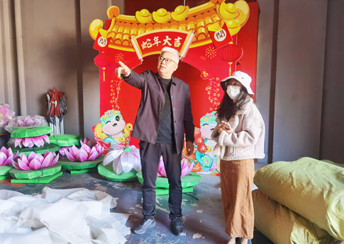 5南海景區(qū)檢查春節(jié)主題花燈安全施工情況.jpg