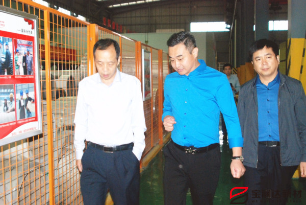 寶潤達聚氨酯夾芯板